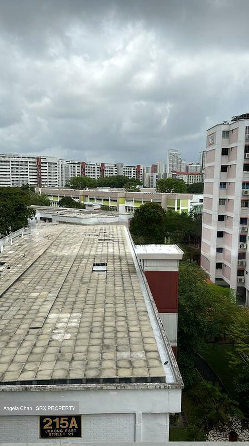 Blk 216 Jurong East Street 21 (Jurong East), HDB Executive #605500091